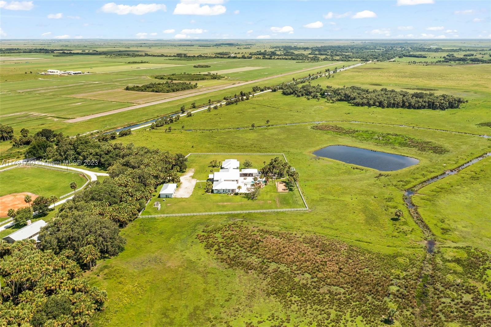NO SUBDIVISION - Residential