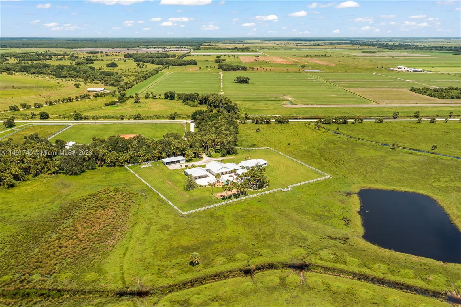 NO SUBDIVISION - Residential