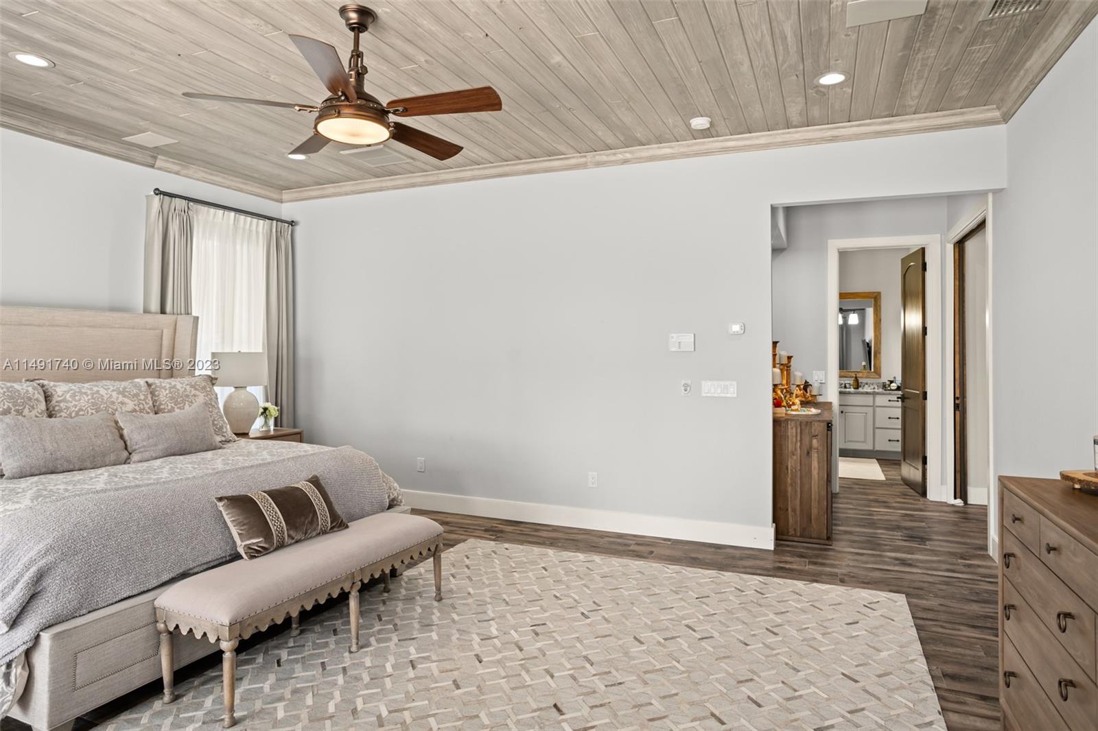NO SUBDIVISION - Residential