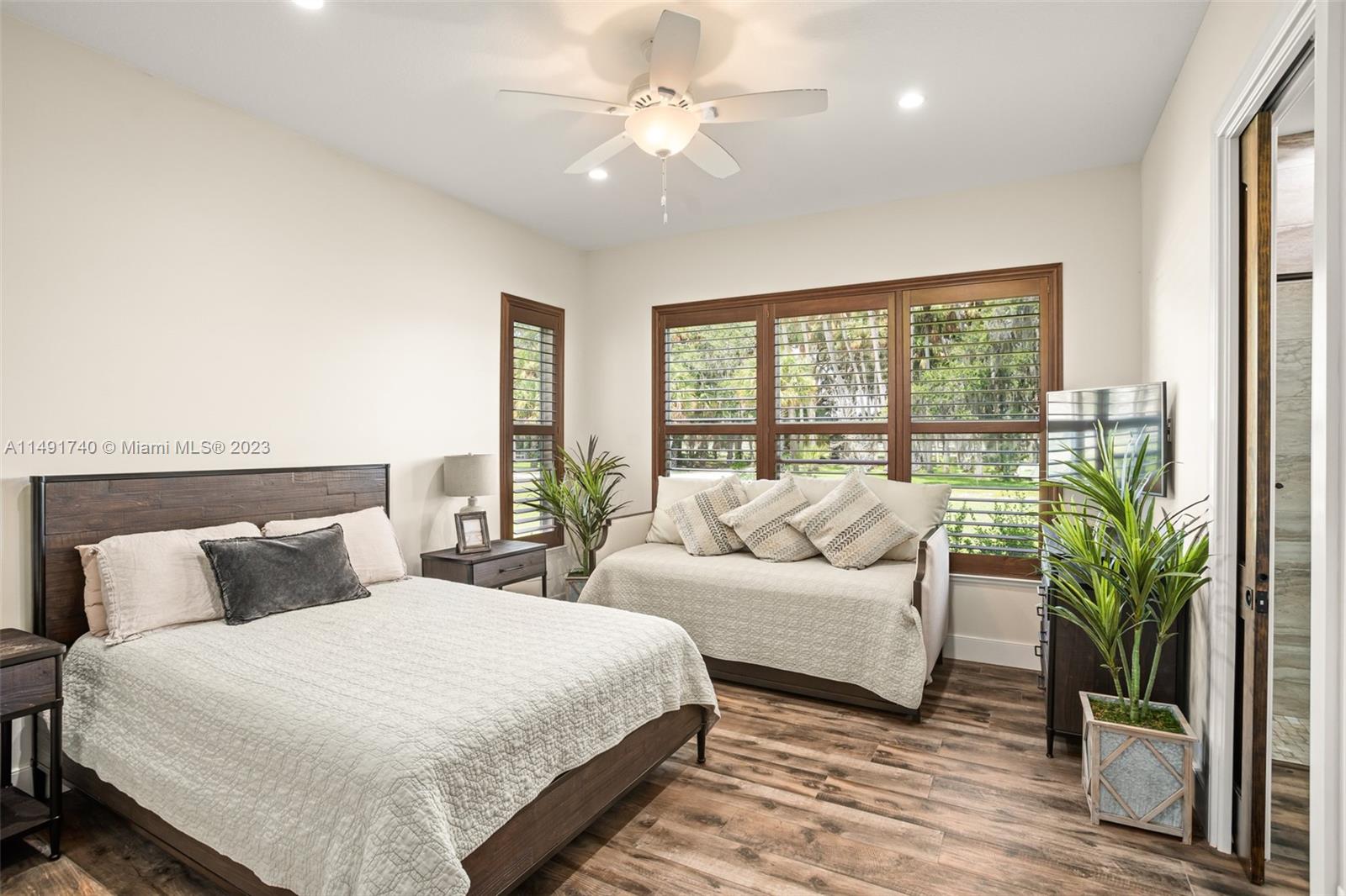 NO SUBDIVISION - Residential