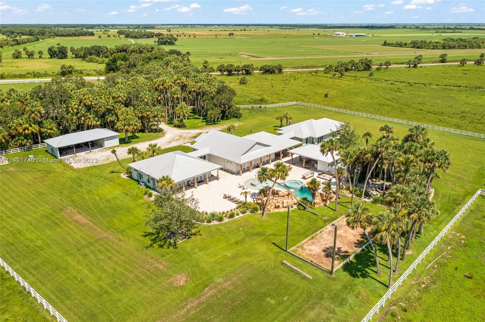 NO SUBDIVISION - Residential