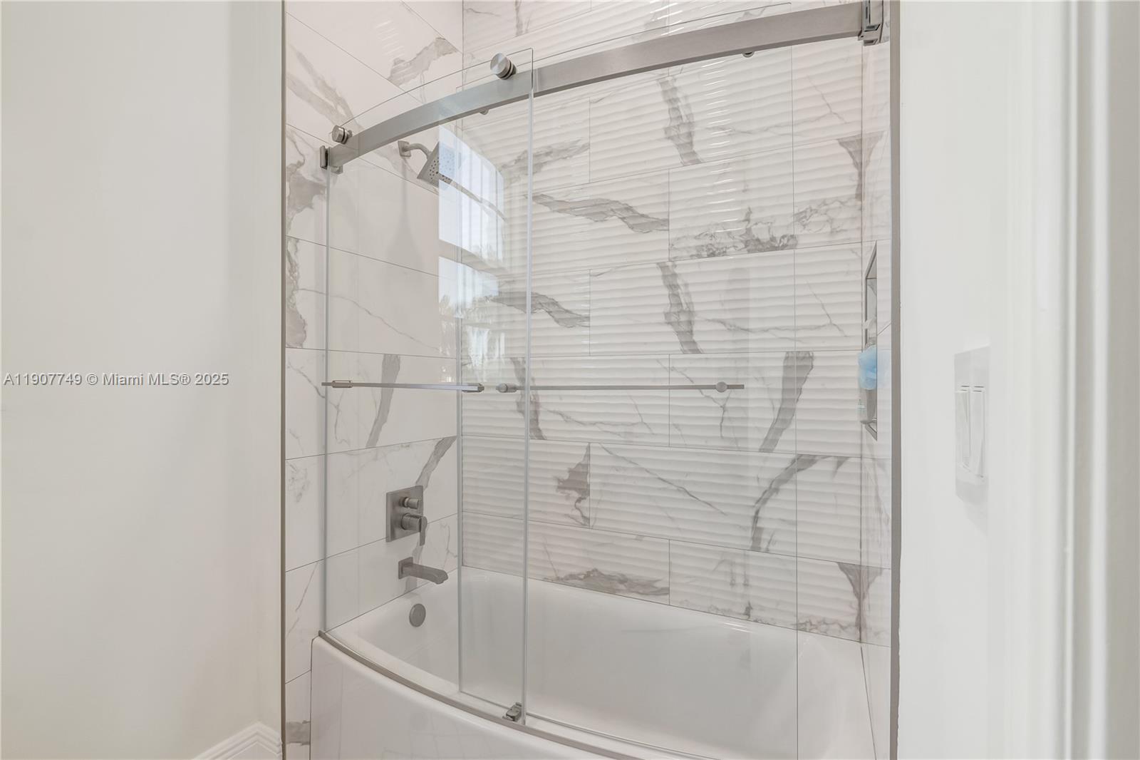 HERON BAY EAST - Residential Lease