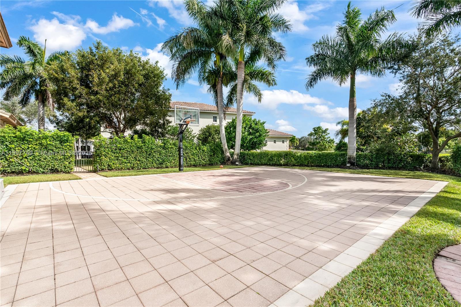 HERON BAY EAST - Residential Lease