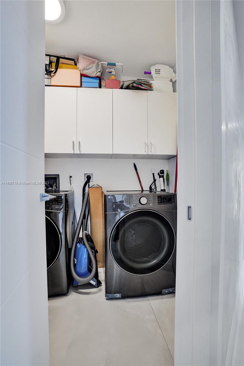 2600 ISL BLVD WILLIAMS IS - Residential