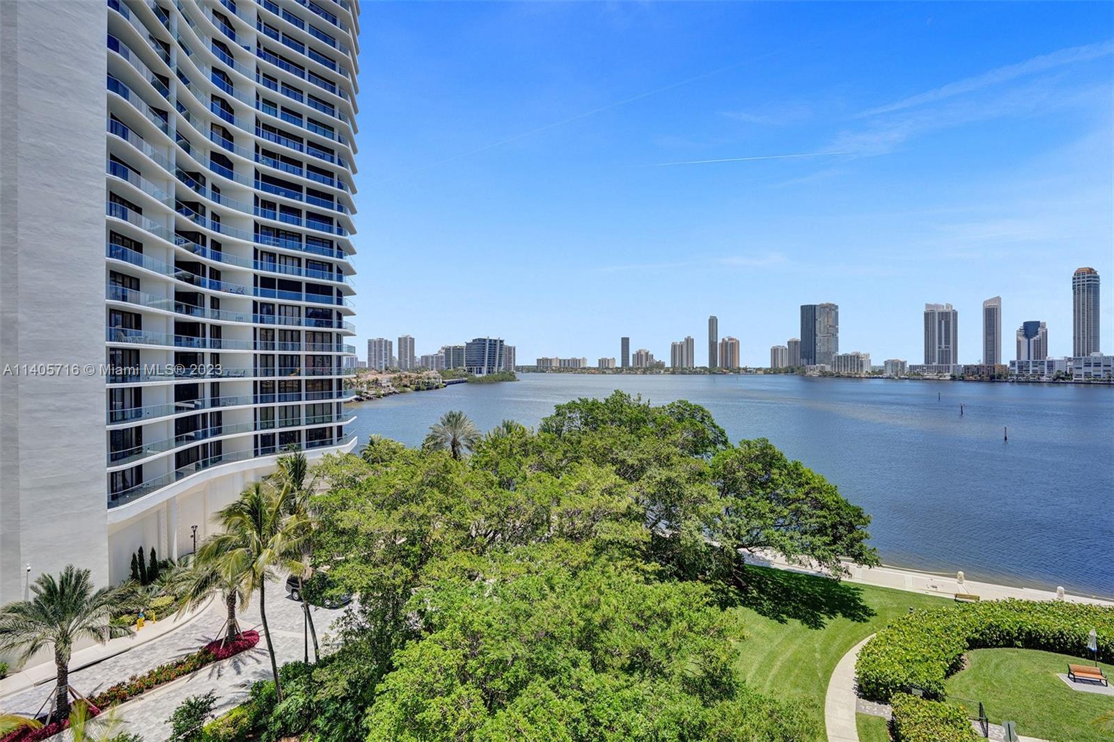 2600 ISL BLVD WILLIAMS IS - Residential