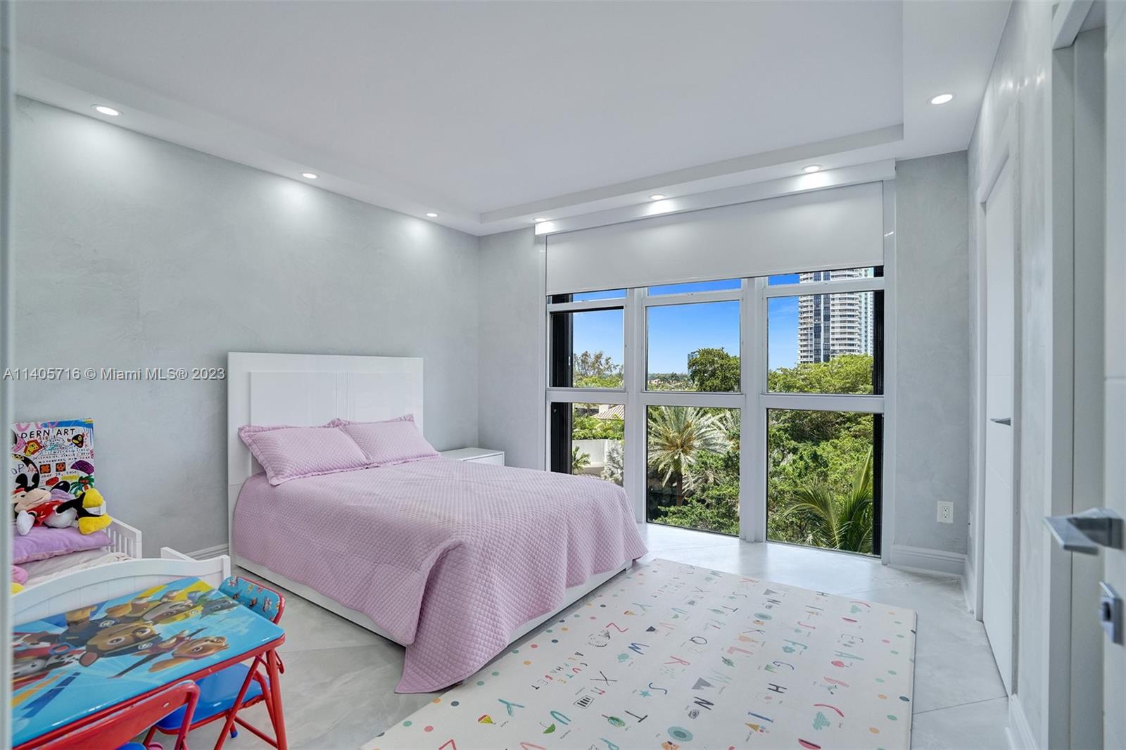 2600 ISL BLVD WILLIAMS IS - Residential