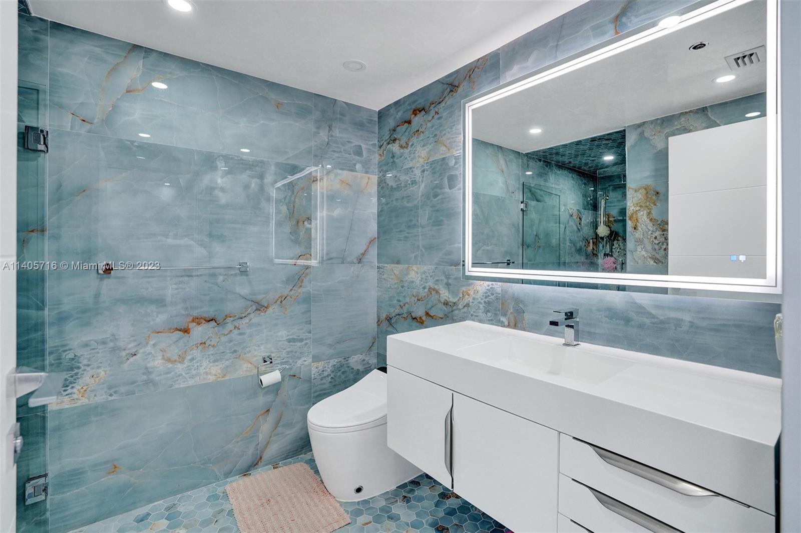 2600 ISL BLVD WILLIAMS IS - Residential