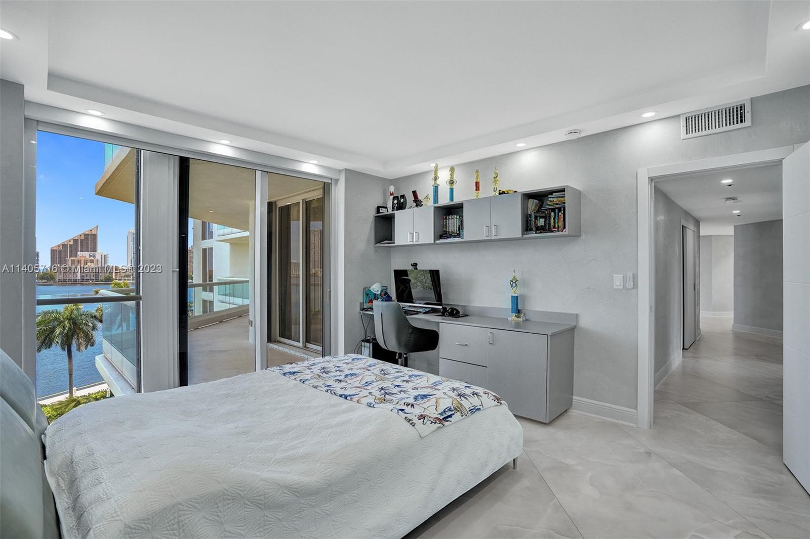 2600 ISL BLVD WILLIAMS IS - Residential