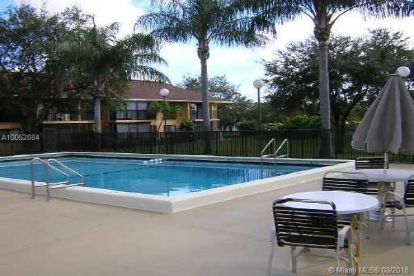 Hampton Court Condo - Residential Lease