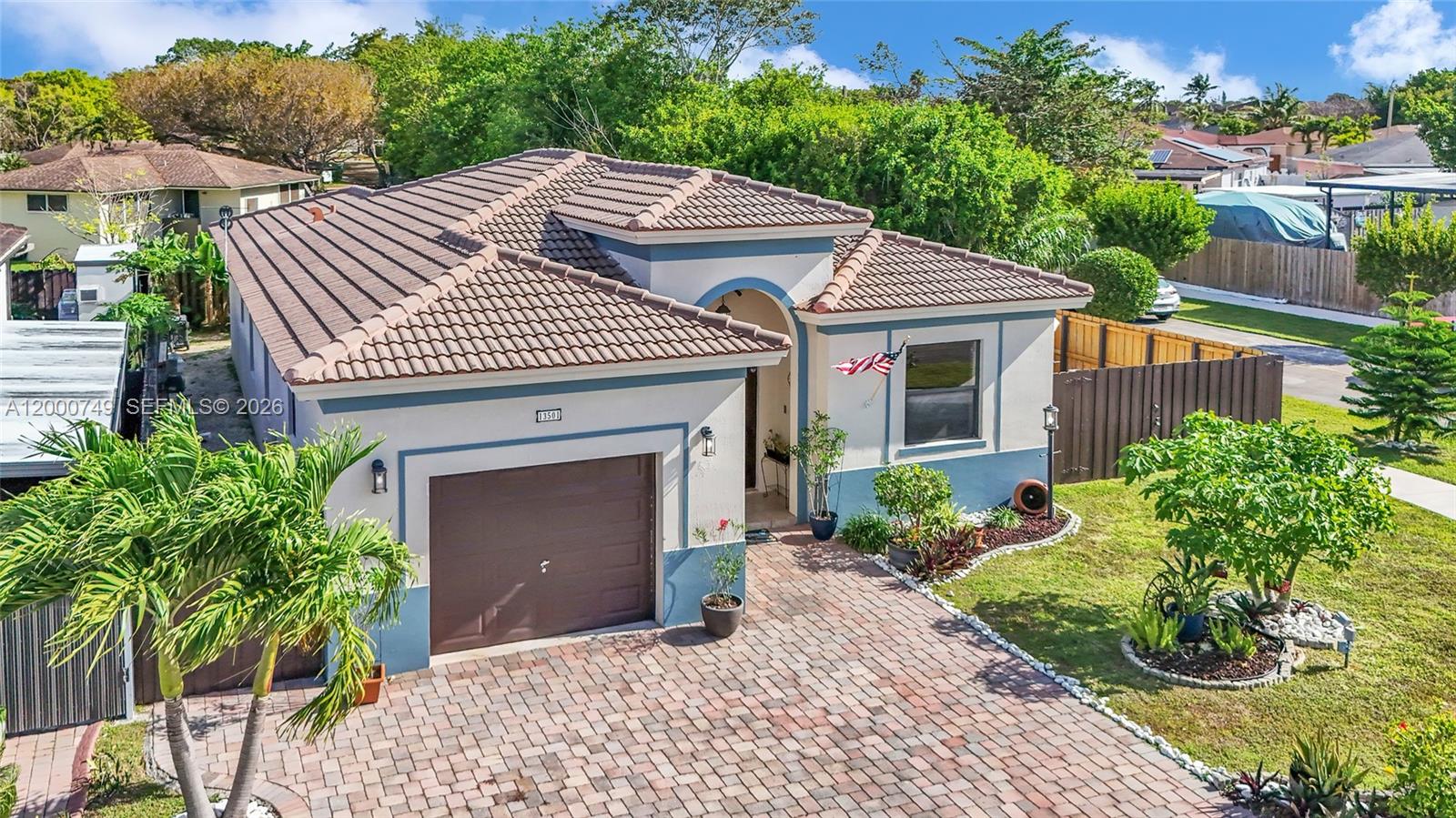 A H AT TURNPIKE SOUTH - Residential