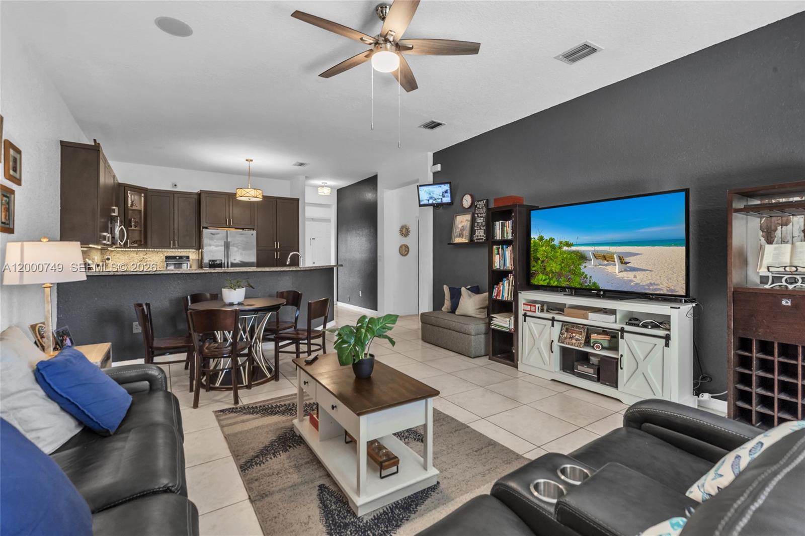 A H AT TURNPIKE SOUTH - Residential