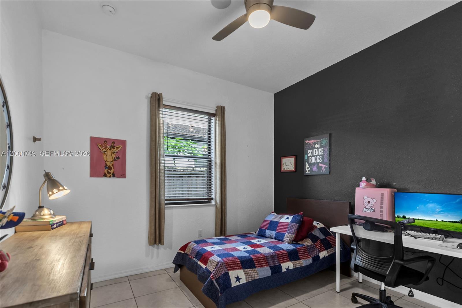 A H AT TURNPIKE SOUTH - Residential