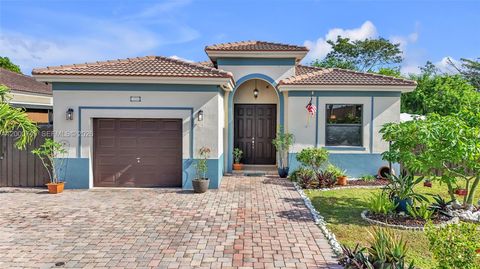 13501 SW 272nd Ter Homestead FL 33032