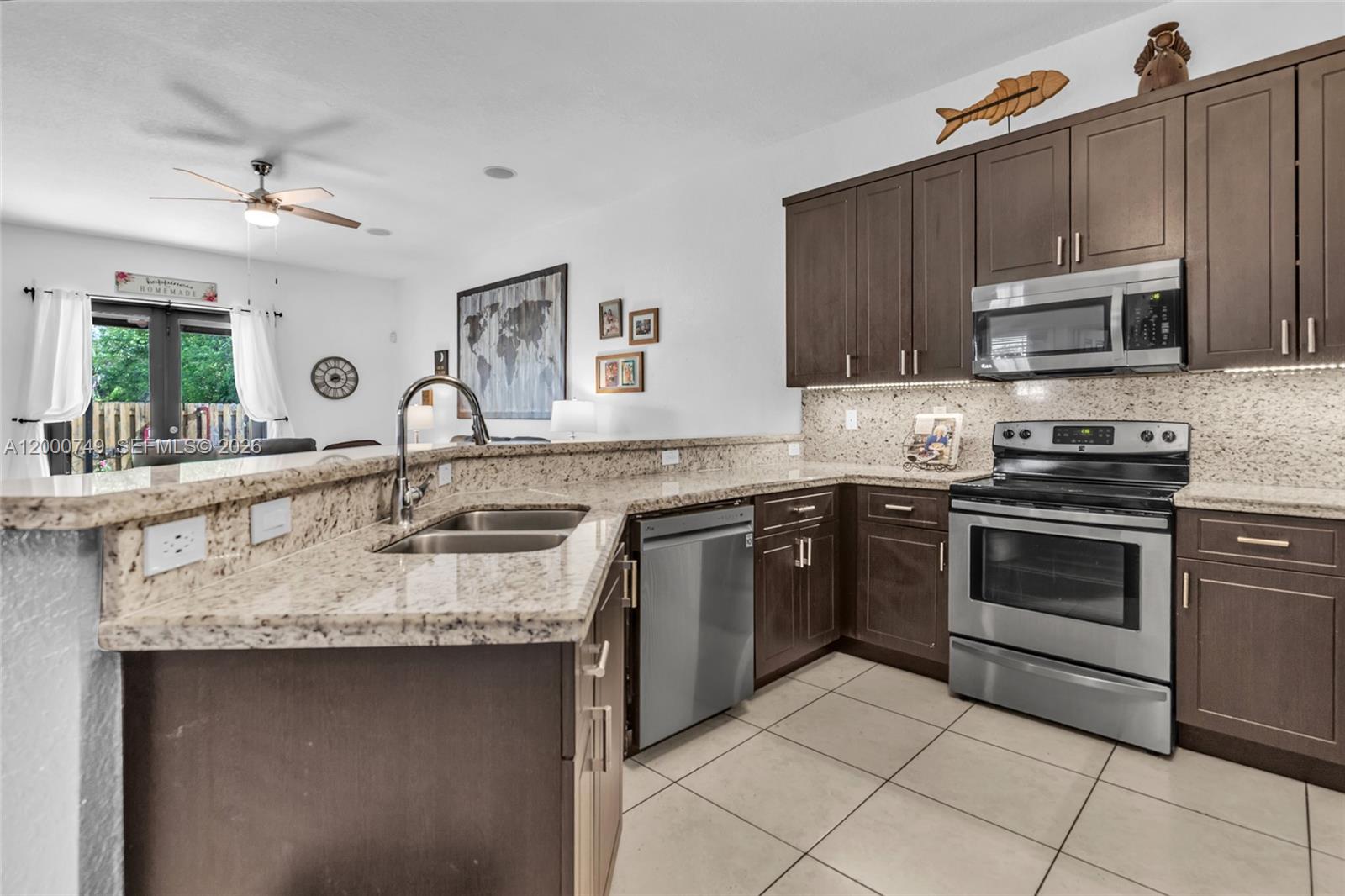 A H AT TURNPIKE SOUTH - Residential