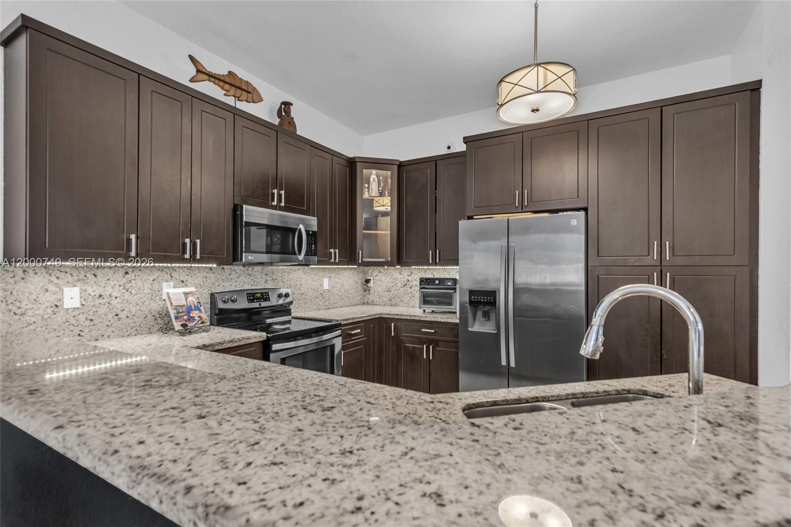 A H AT TURNPIKE SOUTH - Residential