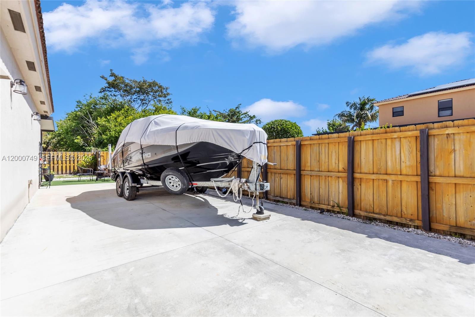 A H AT TURNPIKE SOUTH - Residential