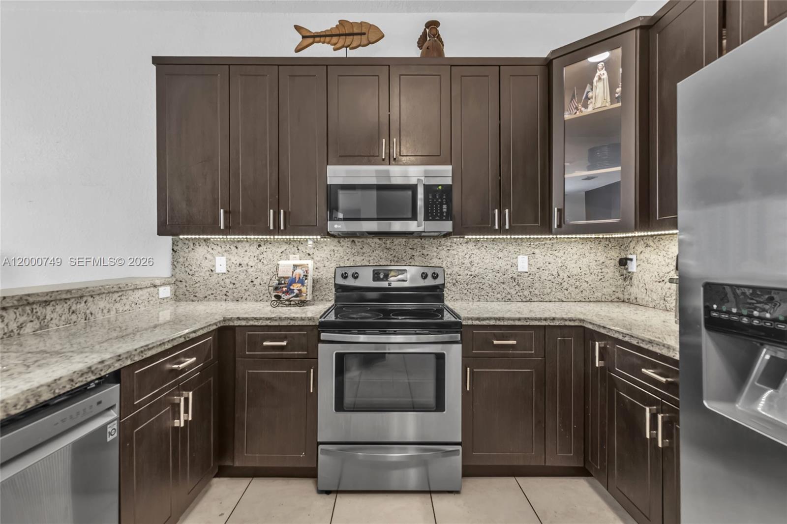 A H AT TURNPIKE SOUTH - Residential