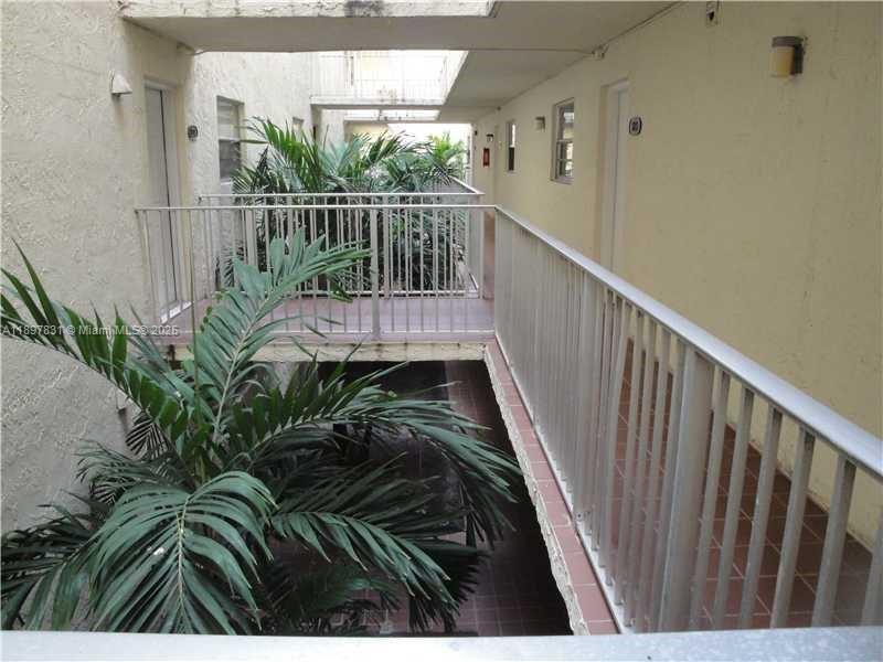 SAMARI LAKE EAST CONDO - Residential Lease