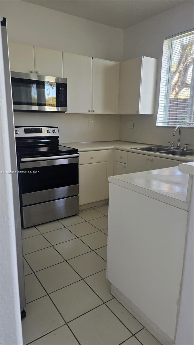 SHOMA TOWNHOMES AT KEYSCO - Residential