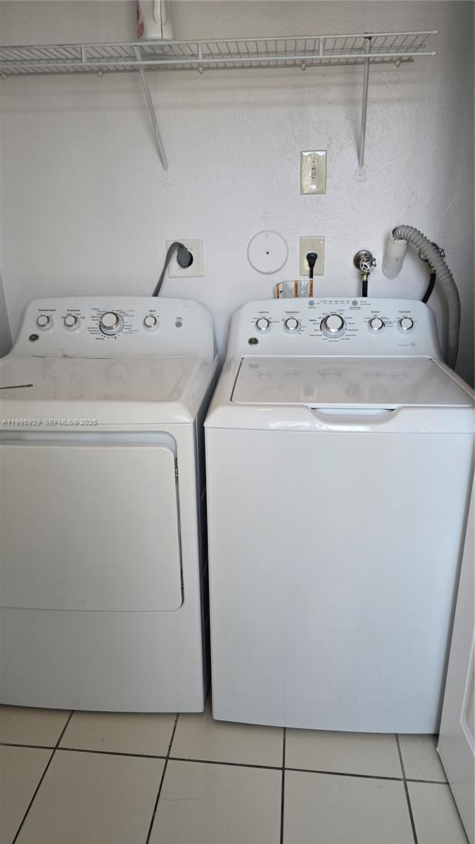 SHOMA TOWNHOMES AT KEYSCO - Residential