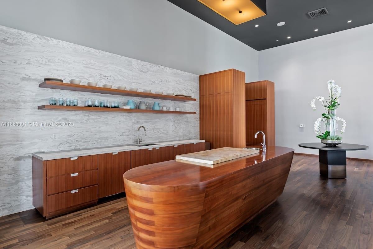 BRICKELLHOUSE CONDO - Residential Lease