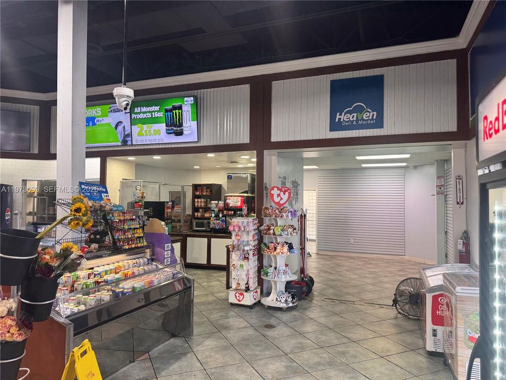 Photo of 4349 S Flamingo Rd, Davie, FL 33330 (MLS # A11973099)