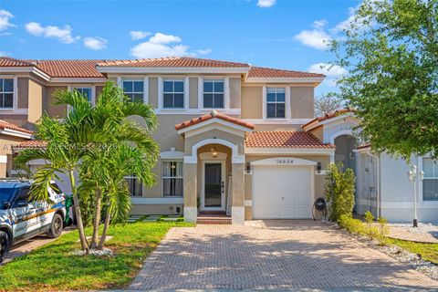 Photo of 16634 SW 48 Terrace, Miami, FL 33185 (MLS # A12016190)
