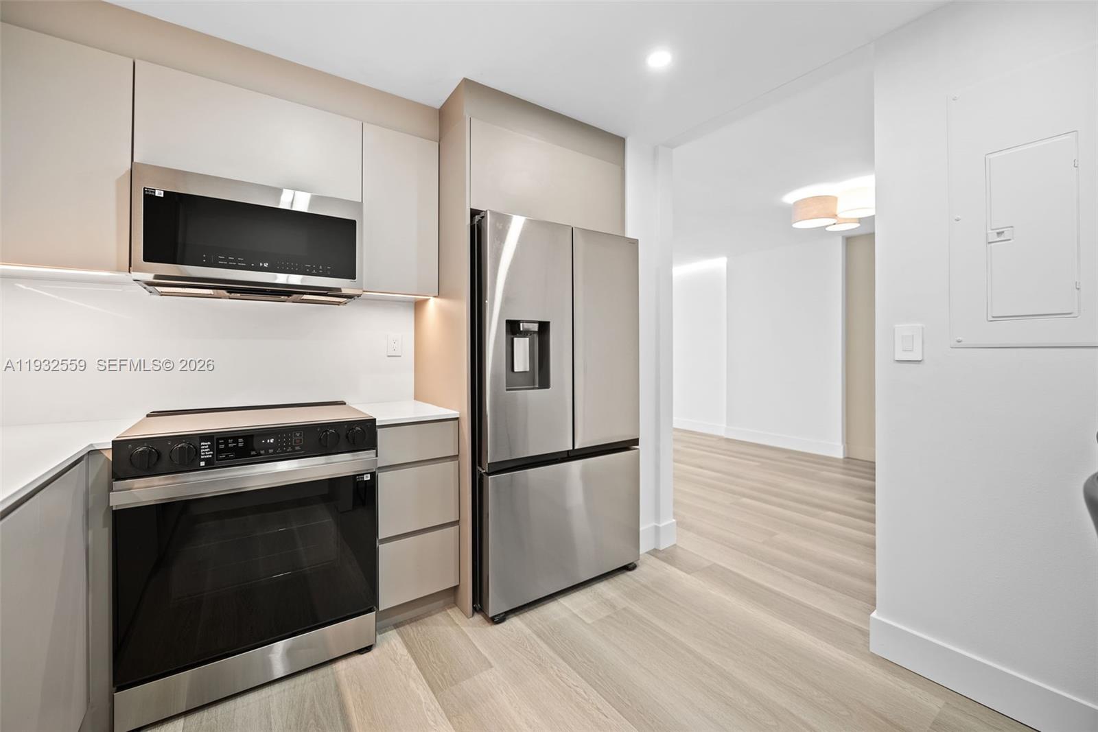 THE CLIPPER AT BISC COVE - Residential Lease