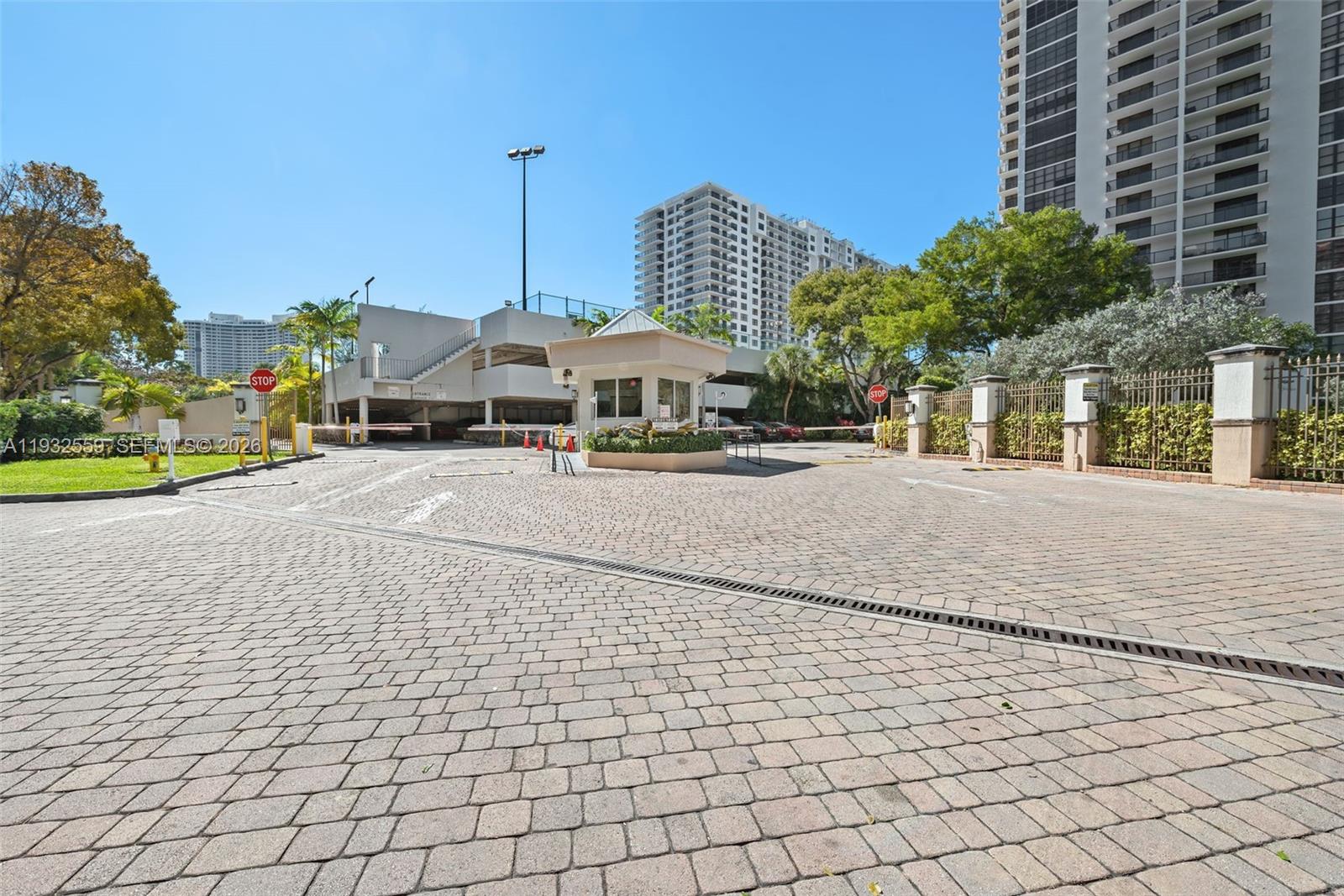 THE CLIPPER AT BISC COVE - Residential Lease