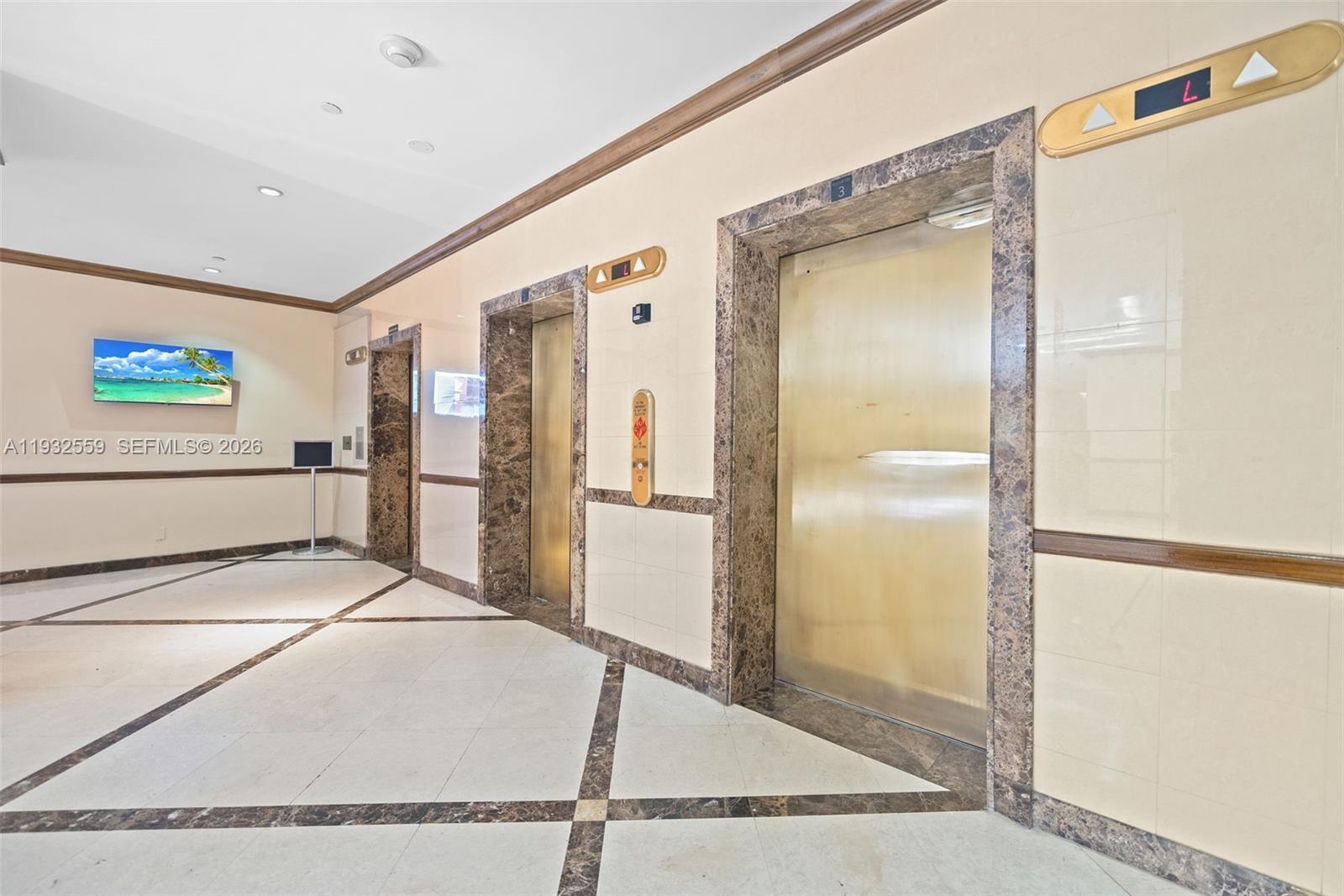 THE CLIPPER AT BISC COVE - Residential Lease