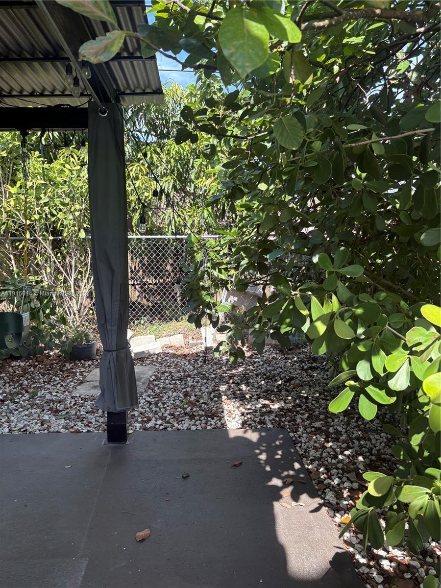 HIALEAH 13TH ADDN AMD PL - Residential Lease