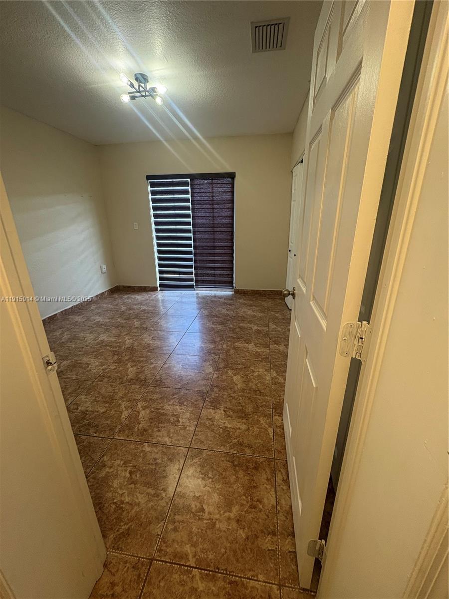 HIALEAH 13TH ADDN AMD PL - Residential Lease