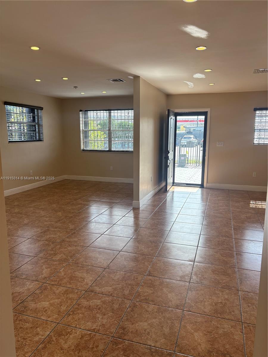 HIALEAH 13TH ADDN AMD PL - Residential Lease