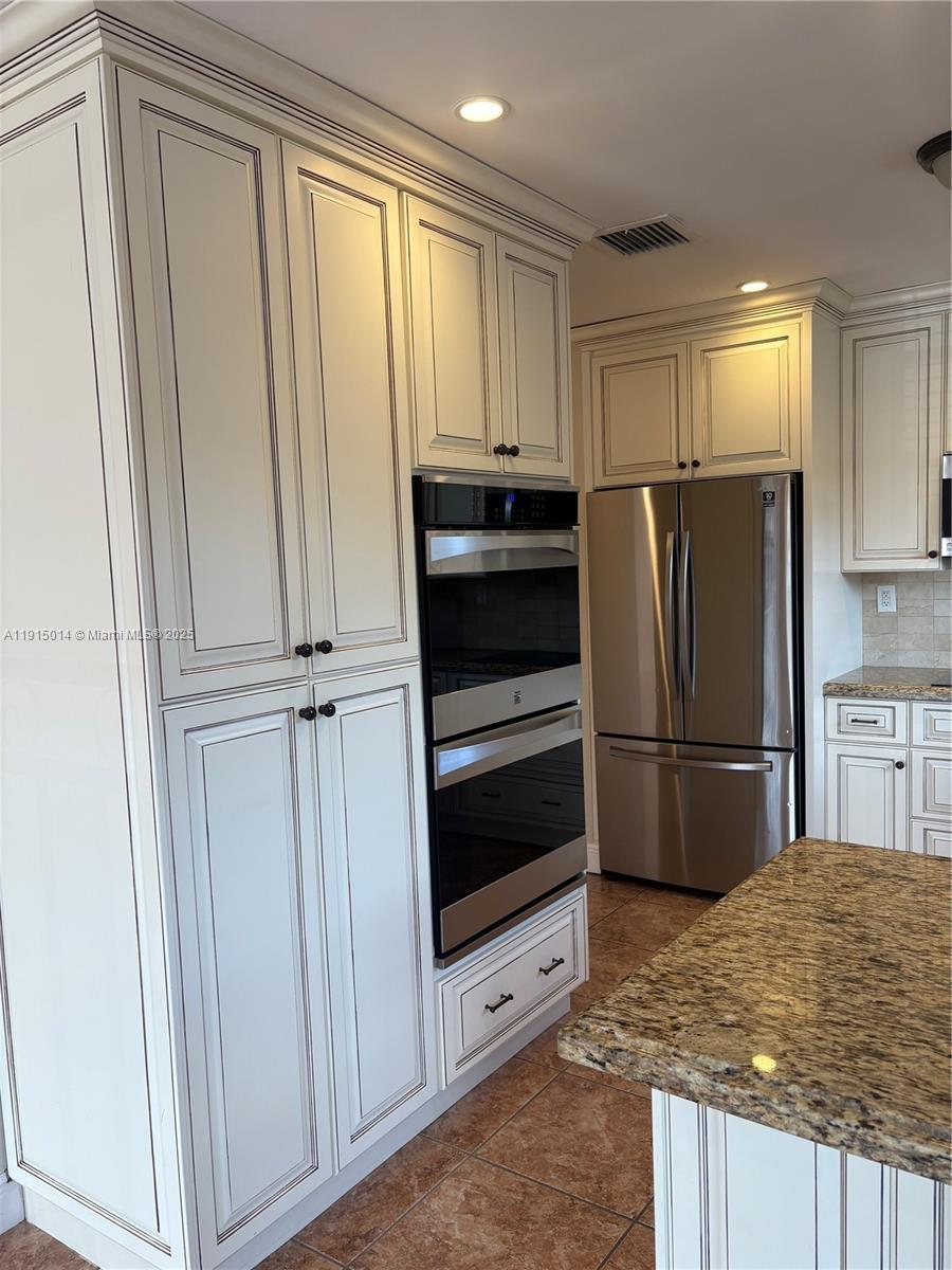 HIALEAH 13TH ADDN AMD PL - Residential Lease