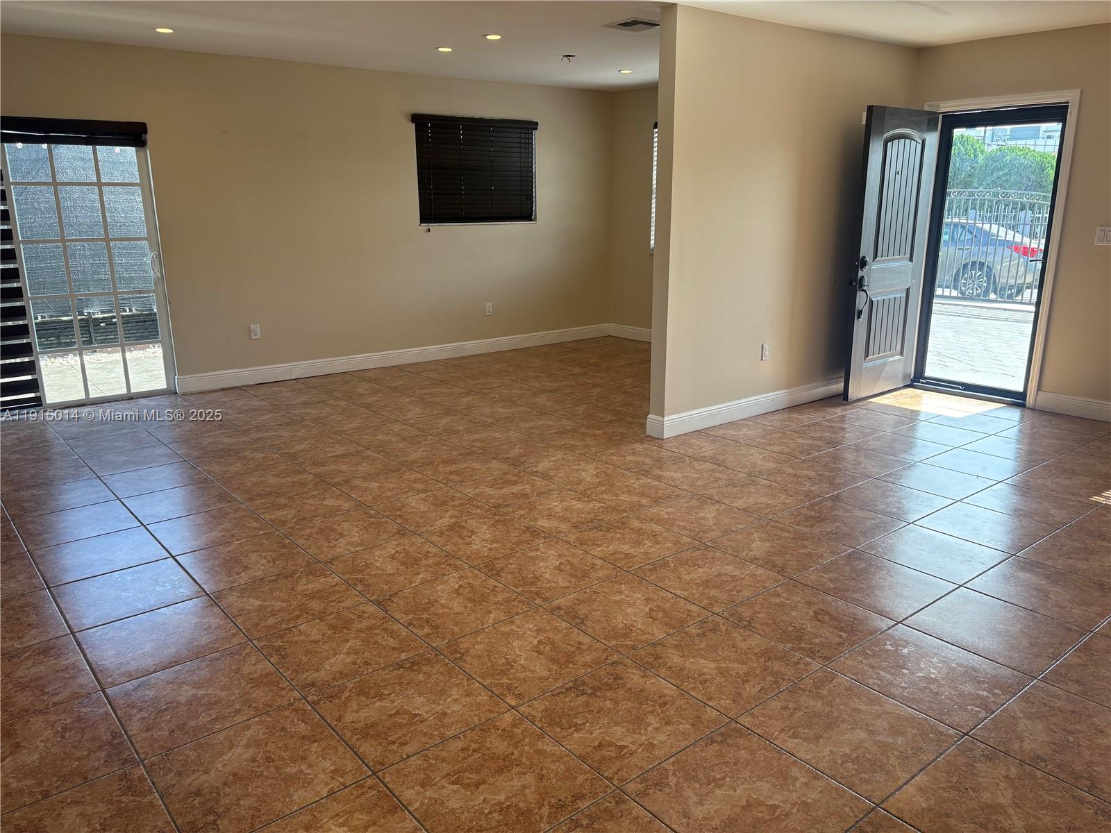 HIALEAH 13TH ADDN AMD PL - Residential Lease