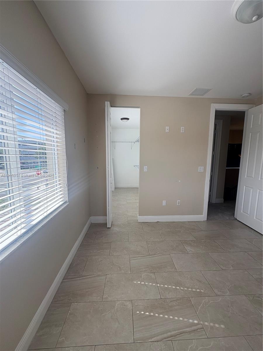 HIALEAH 13TH ADDN AMD PL - Residential Lease