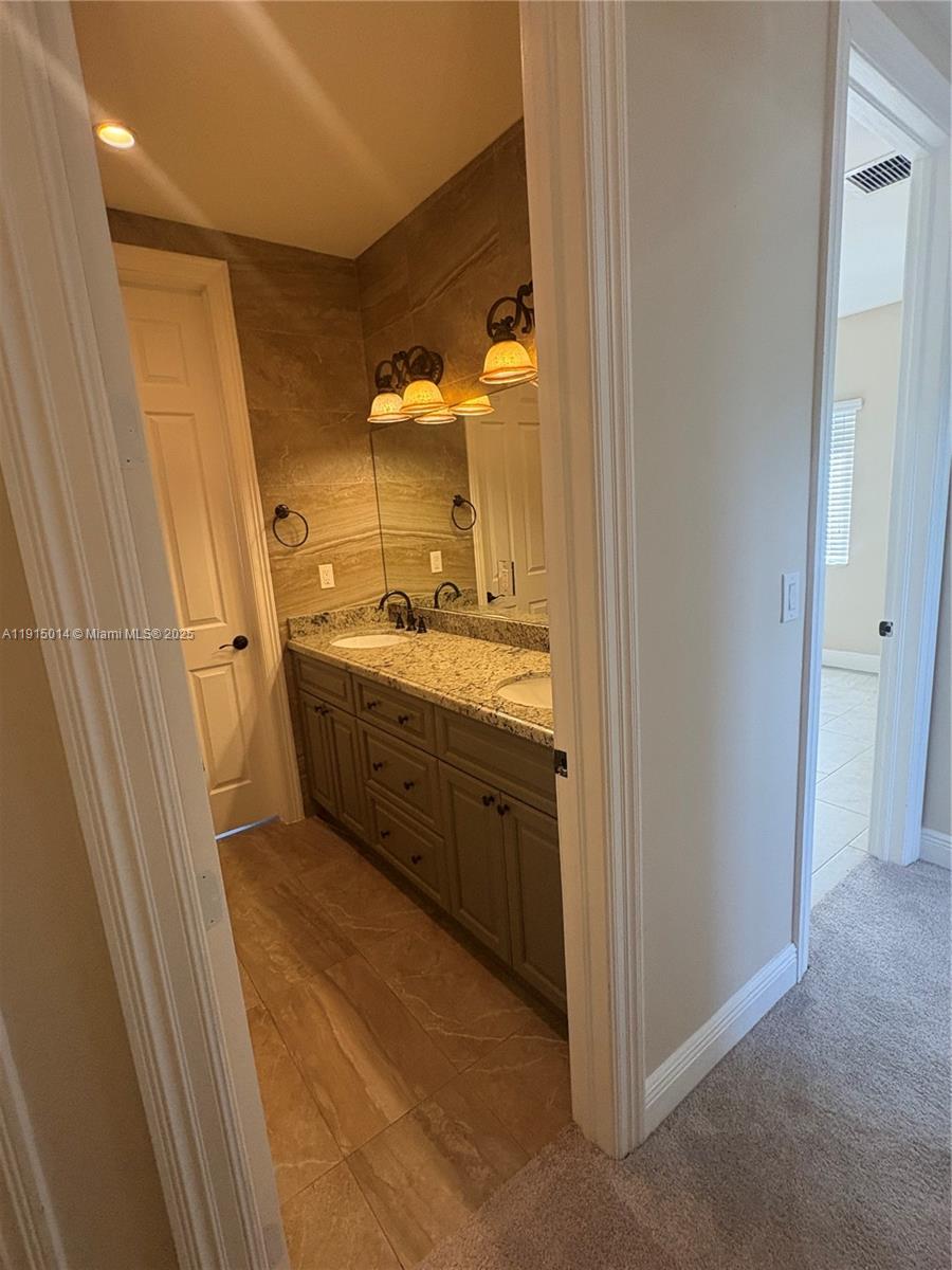 HIALEAH 13TH ADDN AMD PL - Residential Lease