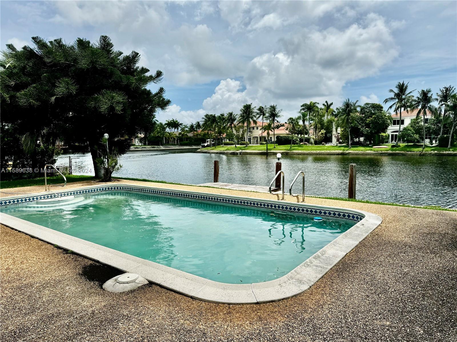 DIPLOMAT GOLF ESTATES ADD - Residential