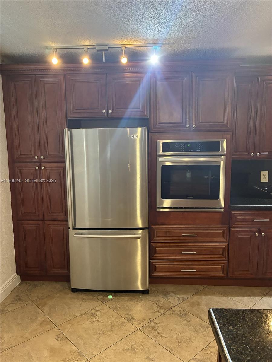 CYPRESS AT WOODMONT - Residential