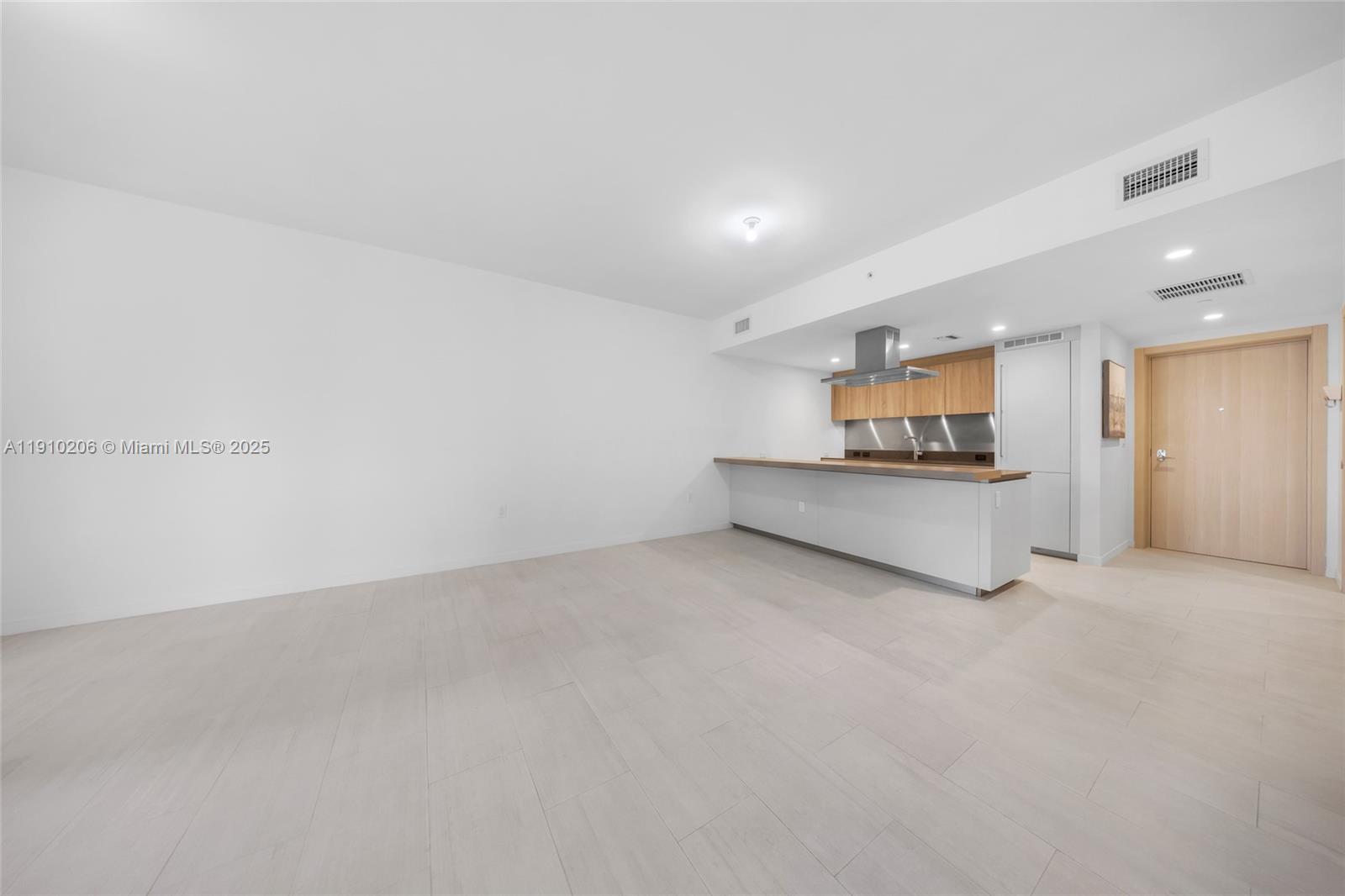 BRICKELL FLATIRON CONDO - Residential Lease