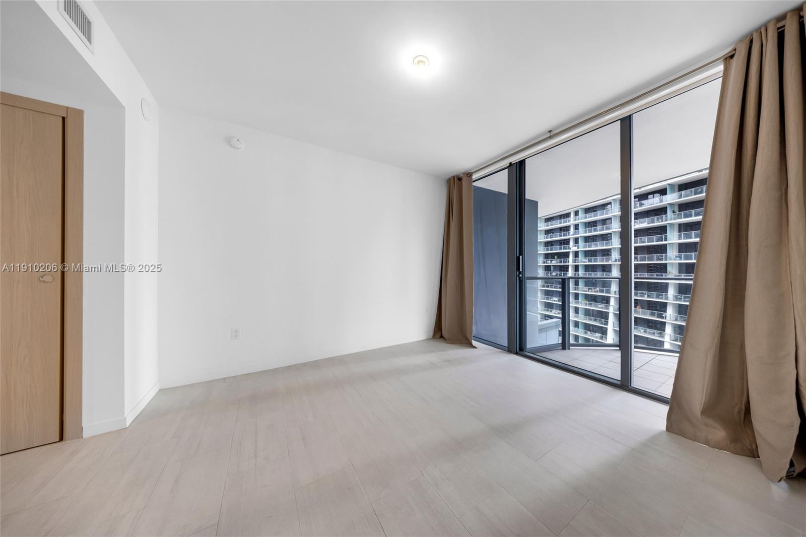 BRICKELL FLATIRON CONDO - Residential Lease