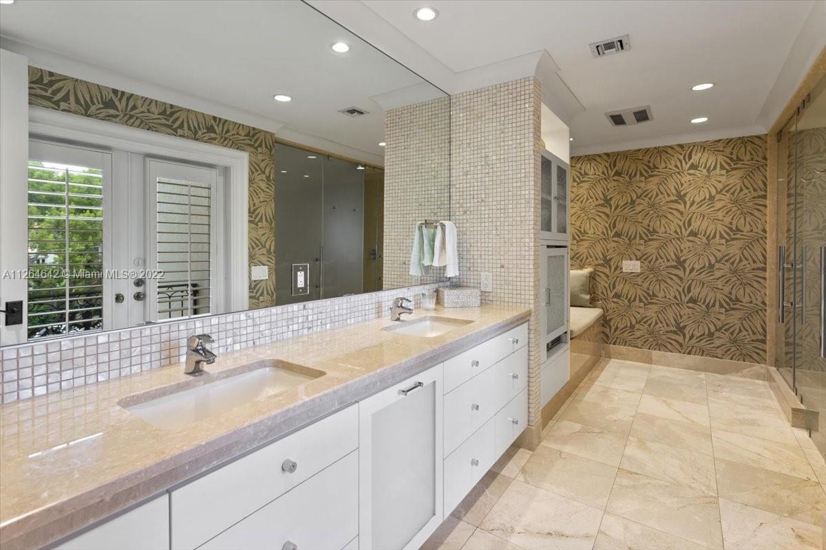 KLEBBA BAY ESTATES - Residential