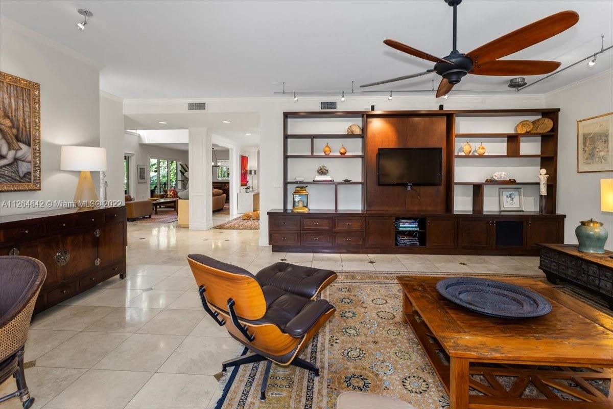 KLEBBA BAY ESTATES - Residential