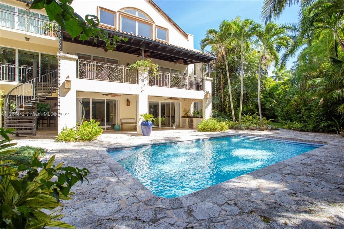 KLEBBA BAY ESTATES - Residential