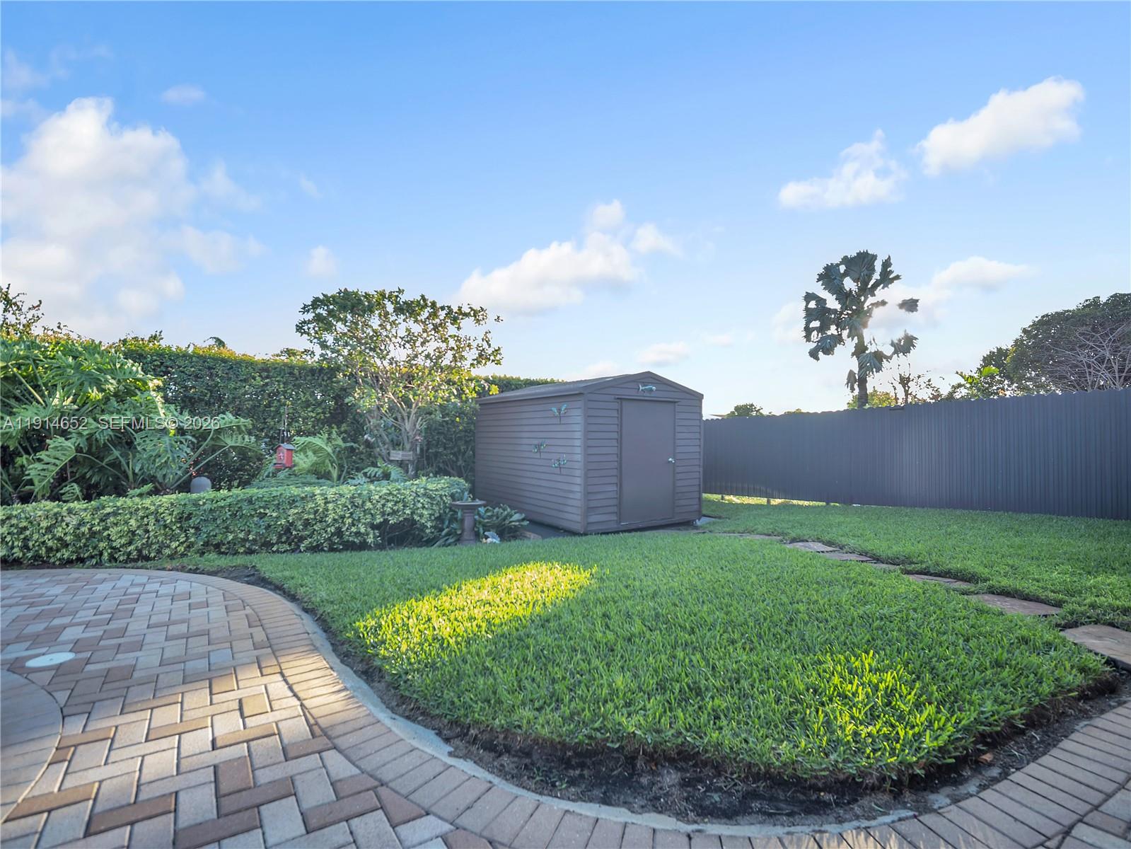 PALM SPRINGS NORTH SEC T - Residential