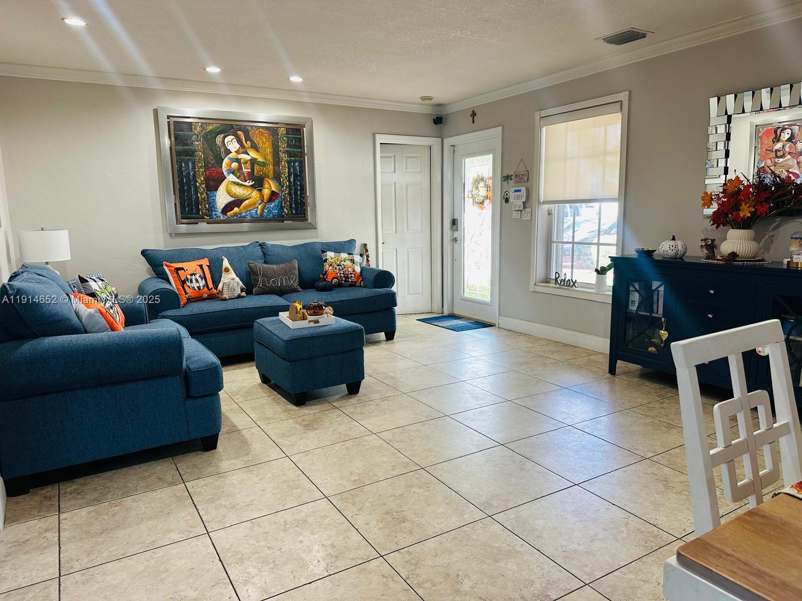 PALM SPRINGS NORTH SEC T - Residential