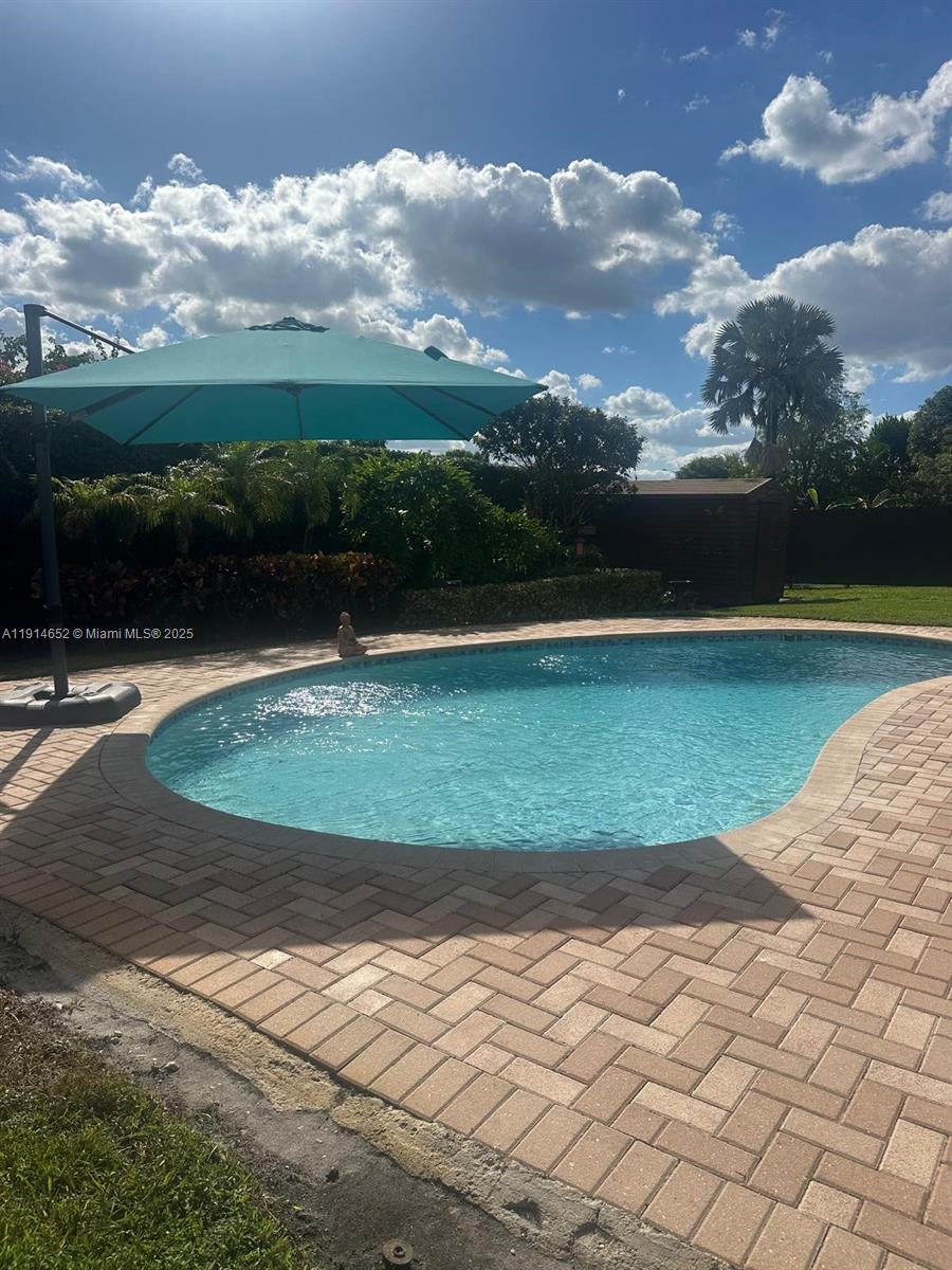 PALM SPRINGS NORTH SEC T - Residential