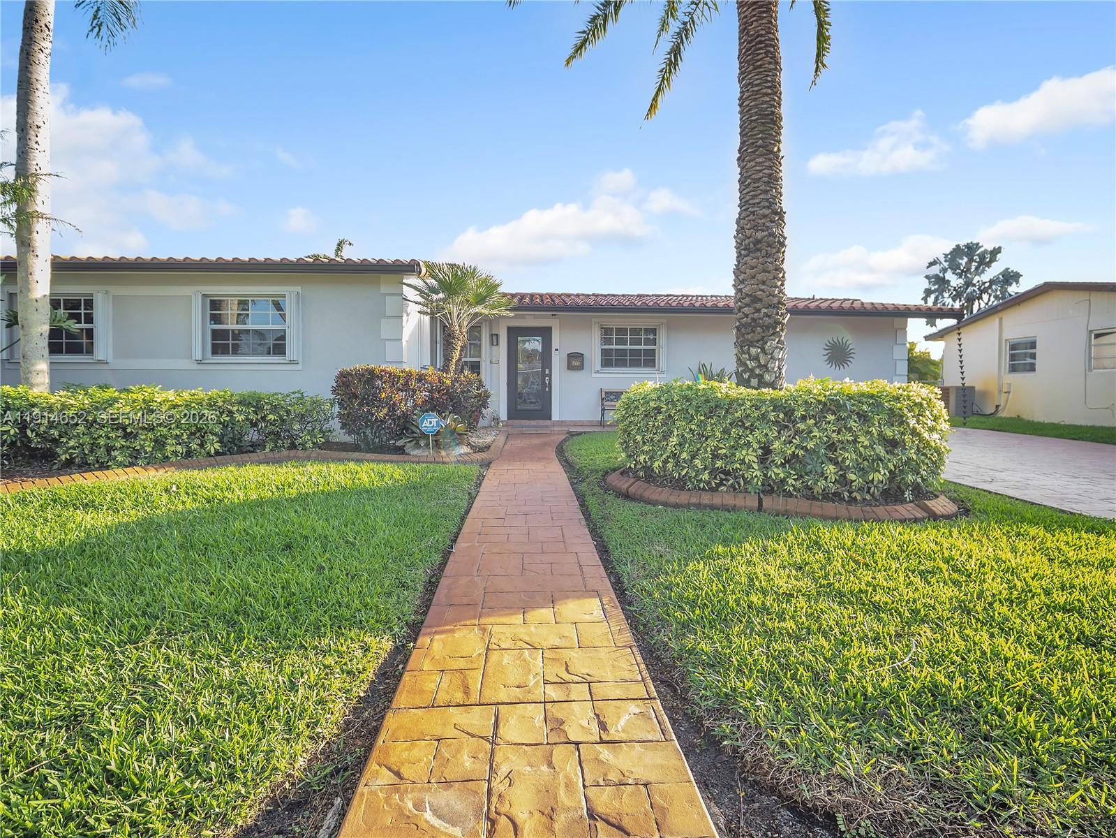 PALM SPRINGS NORTH SEC T - Residential