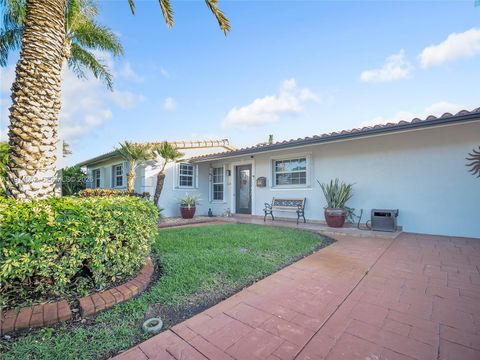 Photo of 8530 NW 178th St, Hialeah, FL 33015 (MLS # A11914652)