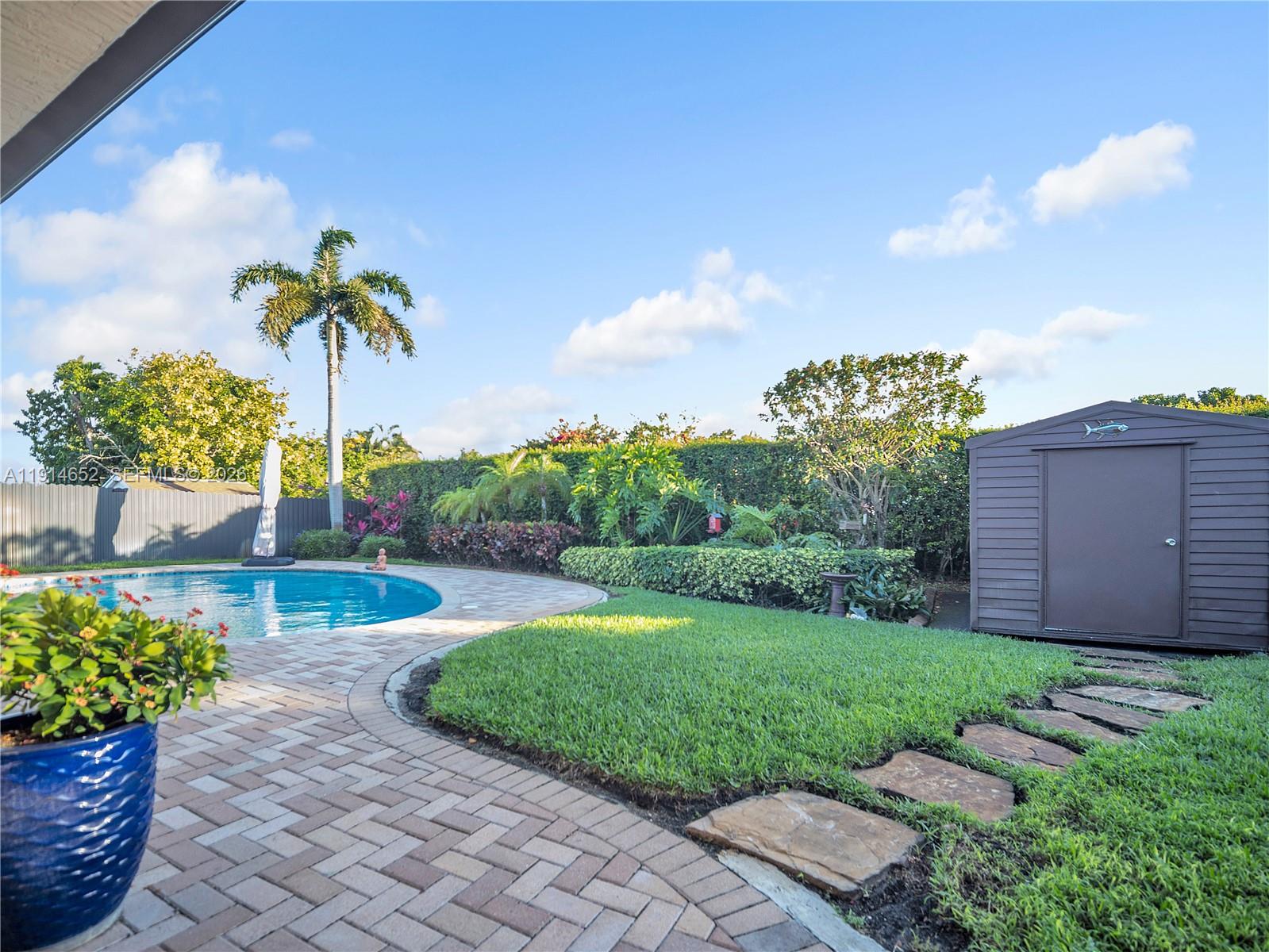 PALM SPRINGS NORTH SEC T - Residential